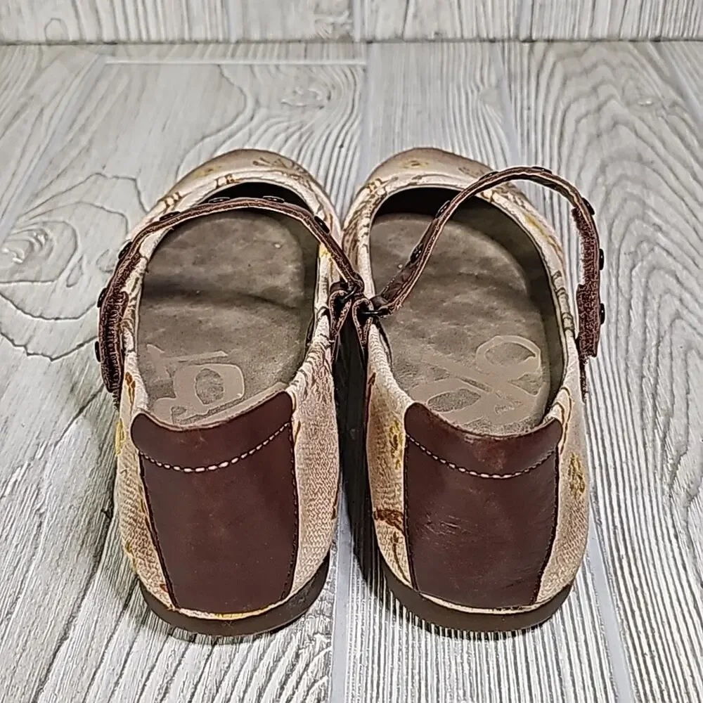 OTBT Brea Mushroom Mary Jane Embroidery Flats Womens Size 6.5 NEW